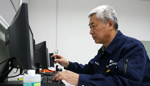上海小顽童电器制造有限公司分享来图定制知识